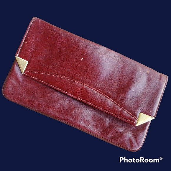 Vintage Handbags - Vtg 60s 70s maroon clutch